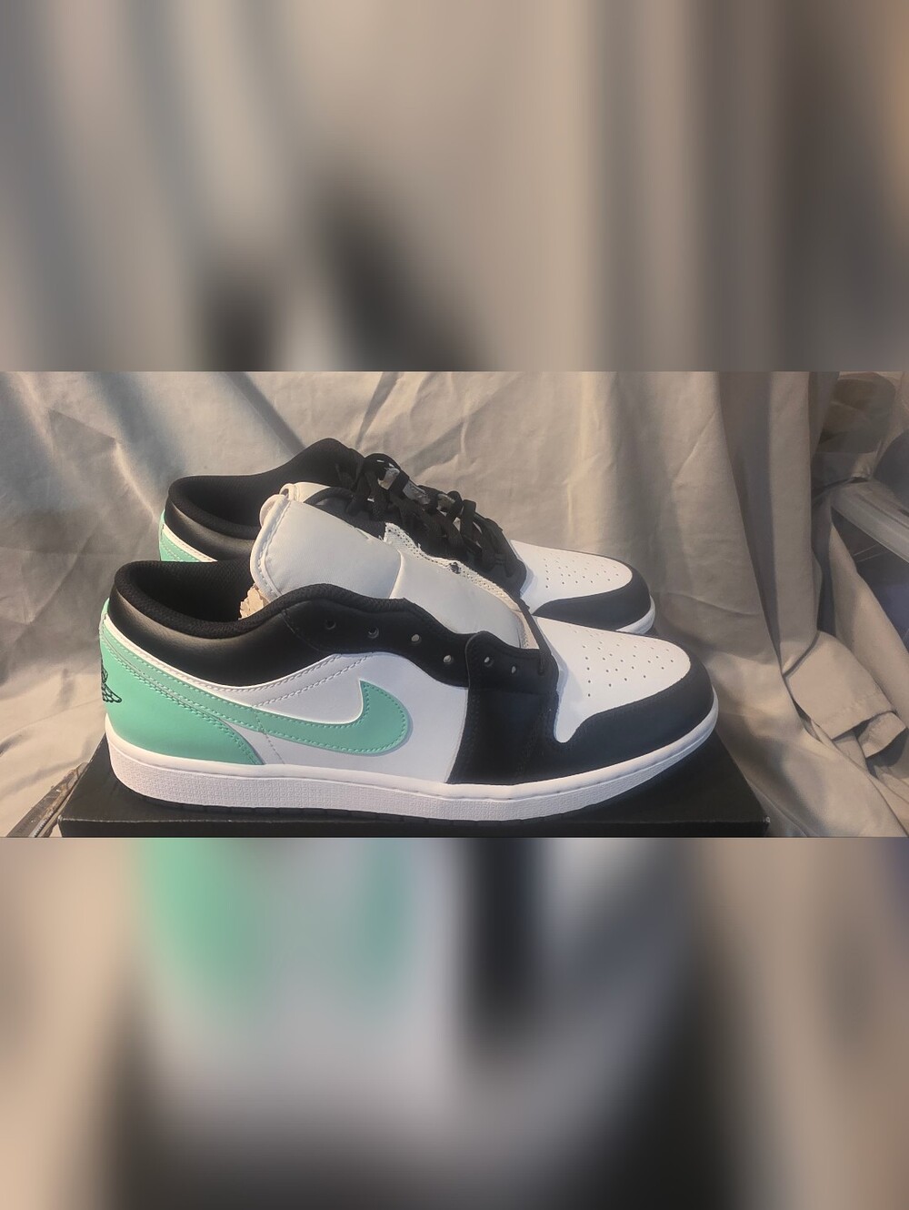 Nike Air Jordan 1 Low Sneakers Green Glow 553558-131 Men Size 13 New With Box